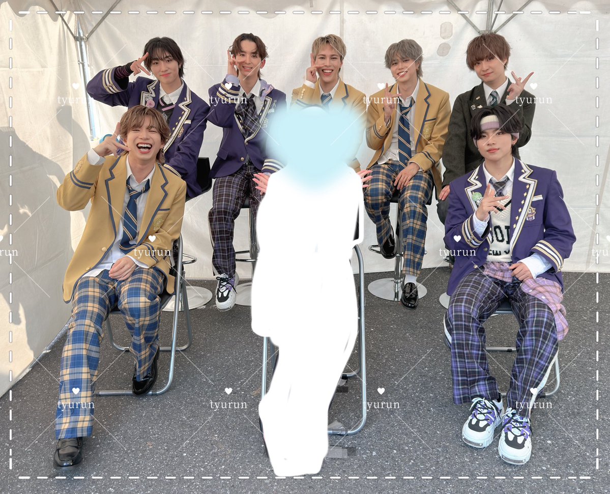 tyurun__0314's tweet photo. 🙋‍♀️「誰推しに見えますか〜？」
ケビン「けんいち！」
🙋‍♀️「けんいちって誰wwwwww」
ミロ「創世だよ！」
🙋‍♀️「正解😄☝️」

けんいちってwwww誰wwwww
#Yes_EBiDAN15th #EBiDAN https://t.co/CcHxxdlDTo