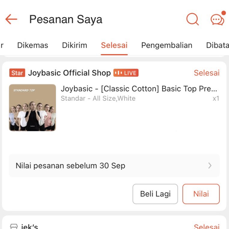 zeanyeec's tweet photo. wts joybasic basic top all size warna putihh, 45k ajaa baru di try on sekali masih ada plastic bag dan tag nya tapi udah digunting🥹 bahannya oke bgt tebel dan adem sumpah tapi sayang kegedean di aku mau beli ukuran lain huhu pls adopt :( bisa orenn https://t.co/Xxc2HoouCM