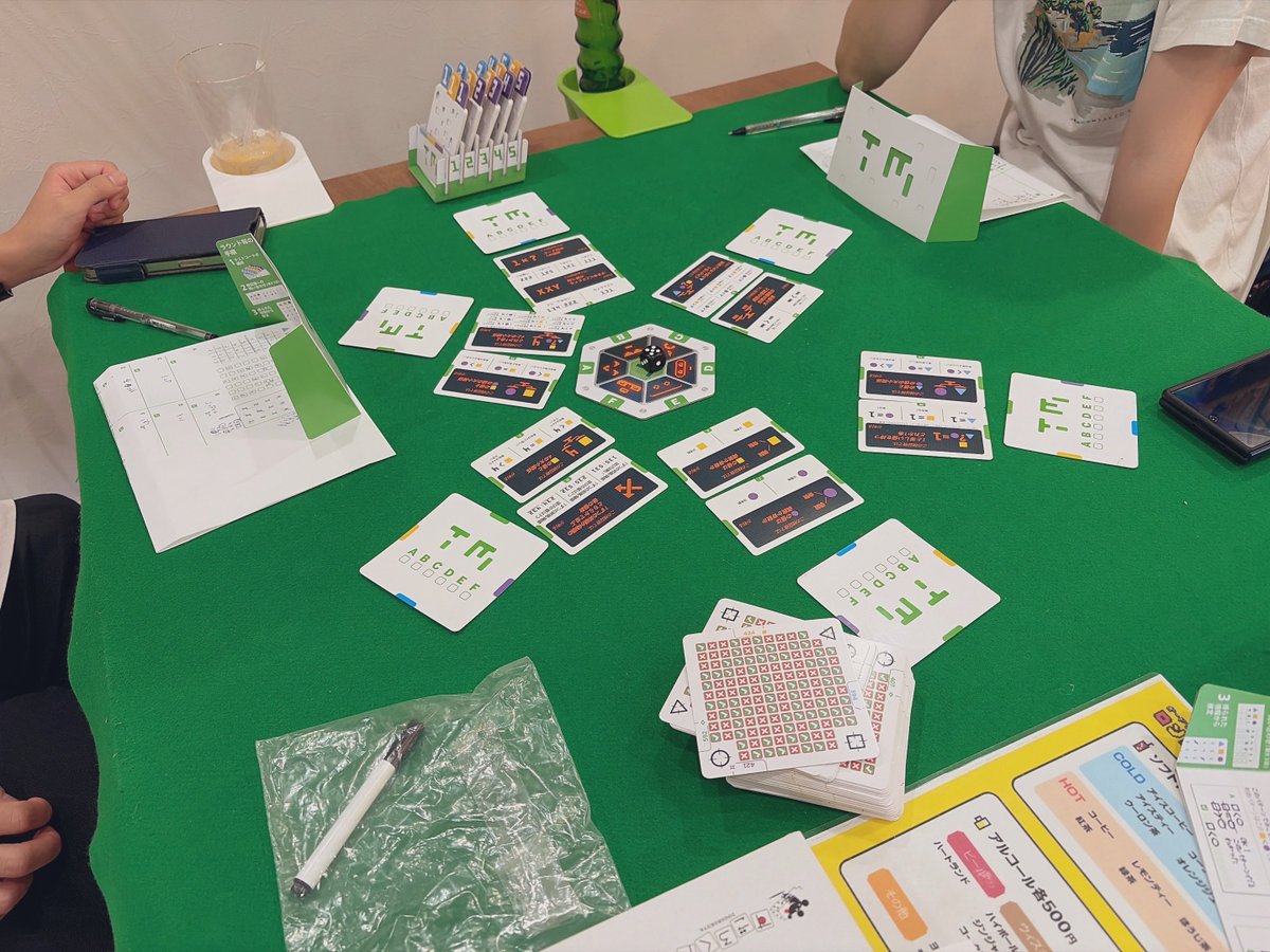 BGCafe_London's tweet photo. 色々なゲームが遊ばれています！
#そういうお前はどうなんだ
#ウィングスパン
#チューリングマシーン https://t.co/kElRpZtef7