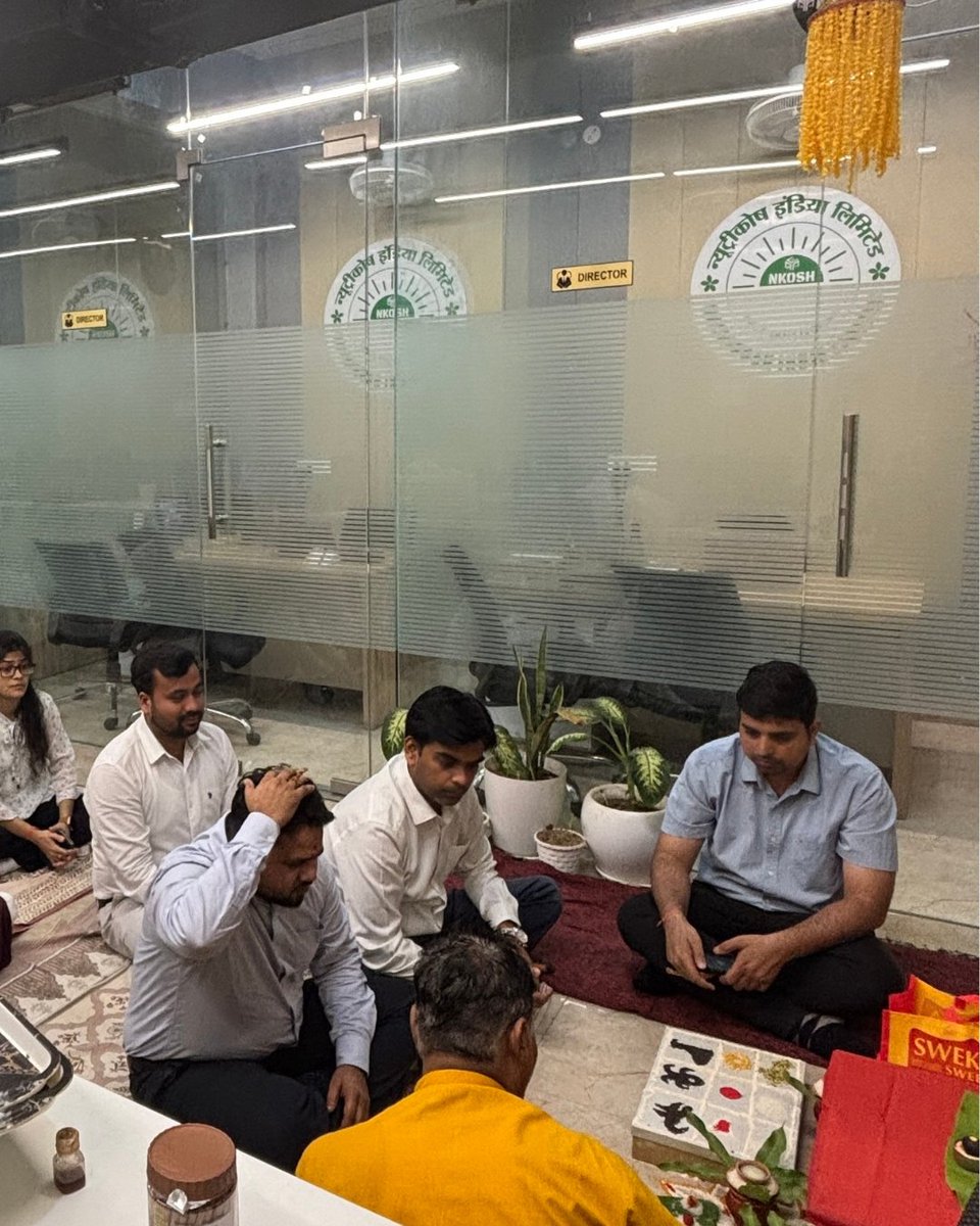 nkosh__'s tweet photo. The farmer feeds the nation. We're here to fuel the farmer. 🌾

Nkosh's Foundation Day — built on one belief: Agritech should reach every hand that works the soil.

#NkoshFoundationDay #Agritech #KisanTech #StartupIndia #FoundationDay https://t.co/0ThlrpBLRu