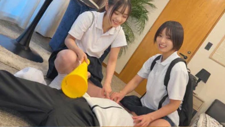 More_Money_Club's tweet photo. 女子マネって乱れてんな https://t.co/xR40UK5pkL