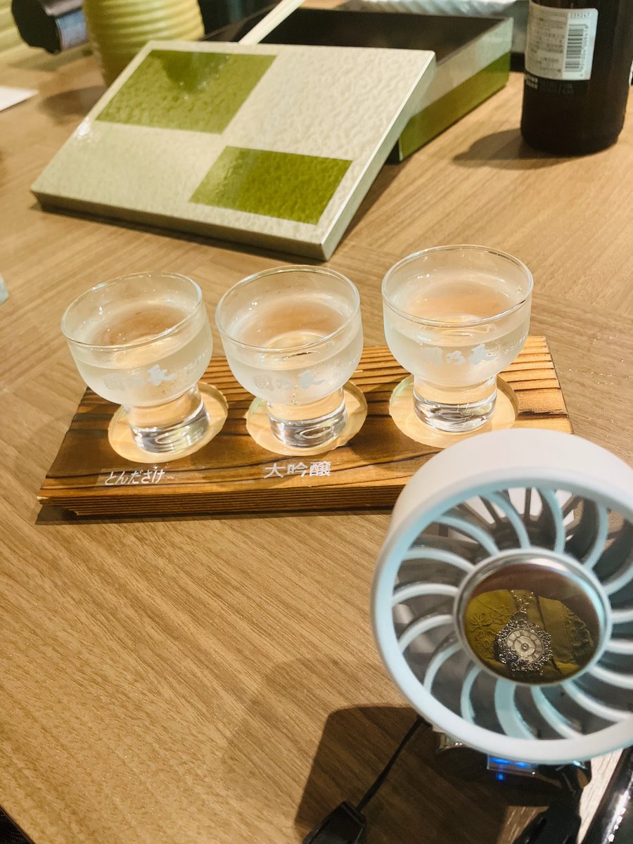 sibehasuExpress's tweet photo. 瓶ビールはやっぱり美味しい😋
お風呂上がりやから
余計やね！
レモンチューハイと日本酒の飲み比べセット✨
美味しいお酒と出会えました♪
『國乃長 大吟醸』
デザートも✨ https://t.co/SJaHS3RjmB