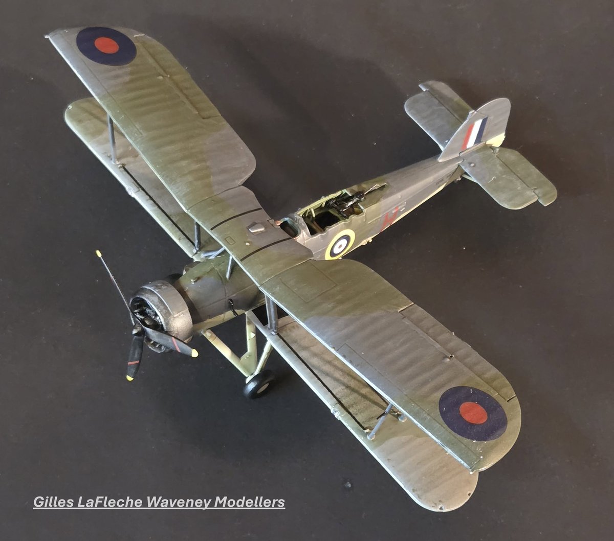 Airfix's tweet photo. What’s on your workbench this weekend?

Gilles has just finished his 1:72 scale Fairey Swordfish Mk I build, complete with weathering.

Looking for your next build? Shop our range: https://t.co/ge04AfUFQO 👈

📸 FB/ Gilles LaFleche

#Airfix #ScaleModelling https://t.co/O7ktgN5ujk