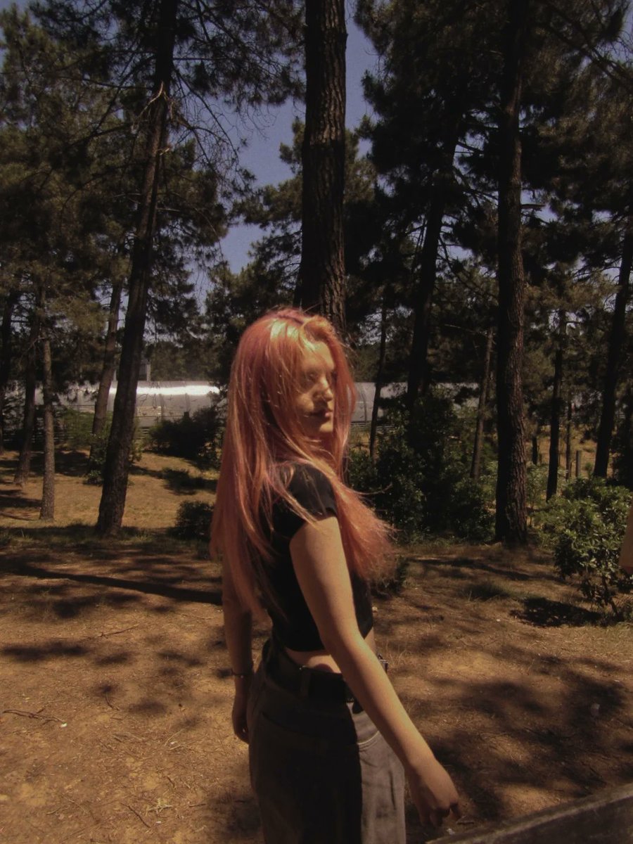 grayimin's tweet photo. angels have pink hair dediler bana https://t.co/jXWI7WUlCk