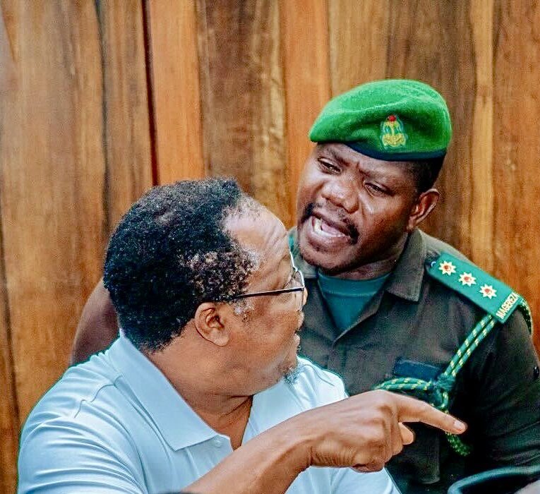 MariaSTsehai's tweet photo. Lissu inspires us always! Never back down! Samia Suluhu and her murderous cabal tried to break him - he has stood firm and refused to be a victim!
Mungu aendelee kumtia nguvu 🙏🏽
Tundu Lissu ni kiongozi wa kuigwa! 🔥
Walijaribu kumdhalilisha akagoma kuonewa LIVE! Ila uonevu unaofanywa dhidi yake imevuka viwango vyote
#FreeTunduLissu