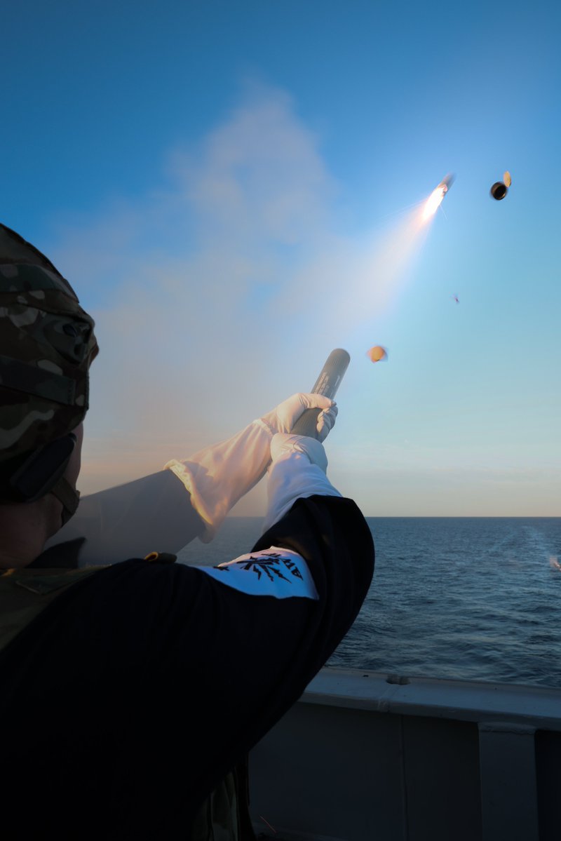 HMSPWLS's tweet photo. Live firing drills underway on board HMS Prince of Wales. The heavy machine gun delivers rapid, precise firepower to counter fast moving threats at close range.

#WeAreNATO #StrongerTogether https://t.co/ifv2CtaGBO