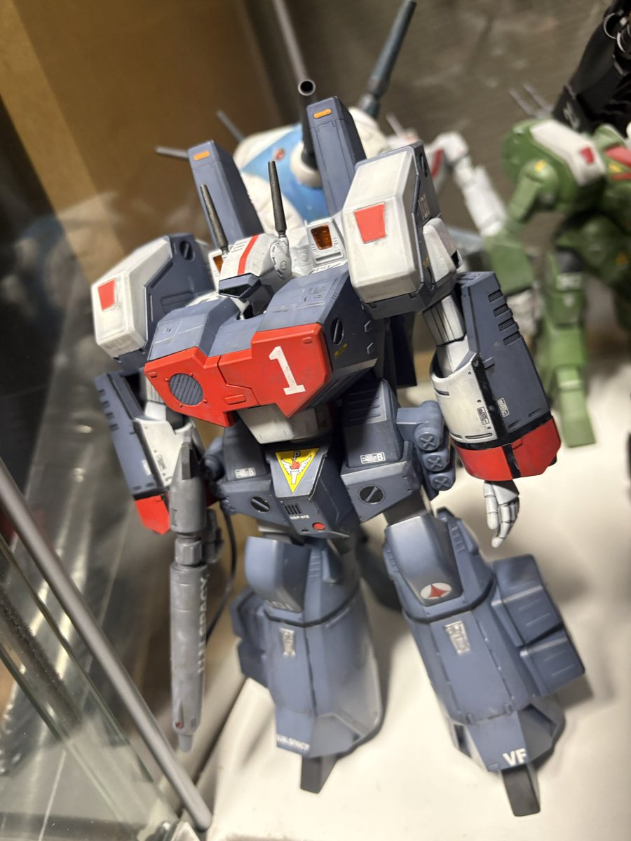 kumagod's tweet photo. ハセガワ 1/72アーマードバルキリー完成です。
サクッと組み立てようと思ったのに意外と時間かかってしまいました
MAXFACTORYの方が好みですがこれはこれで中々良い感じではないですか https://t.co/LMBBAFVcPQ
