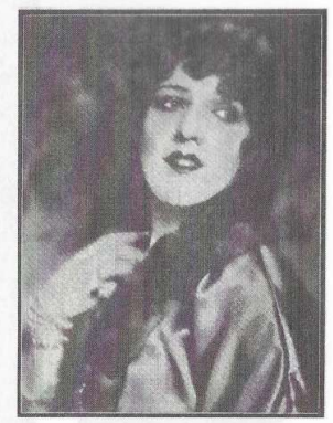 twoheadedgarf's tweet photo. travestis nos anos 30
(quase 100 anos atras!!!)

berlim era considerada a capital queer do mundo, com conquistas como mudança de nome e acesso a terapias (QUASE 100 ANOS ATRAS) https://t.co/UHby1nJEdM