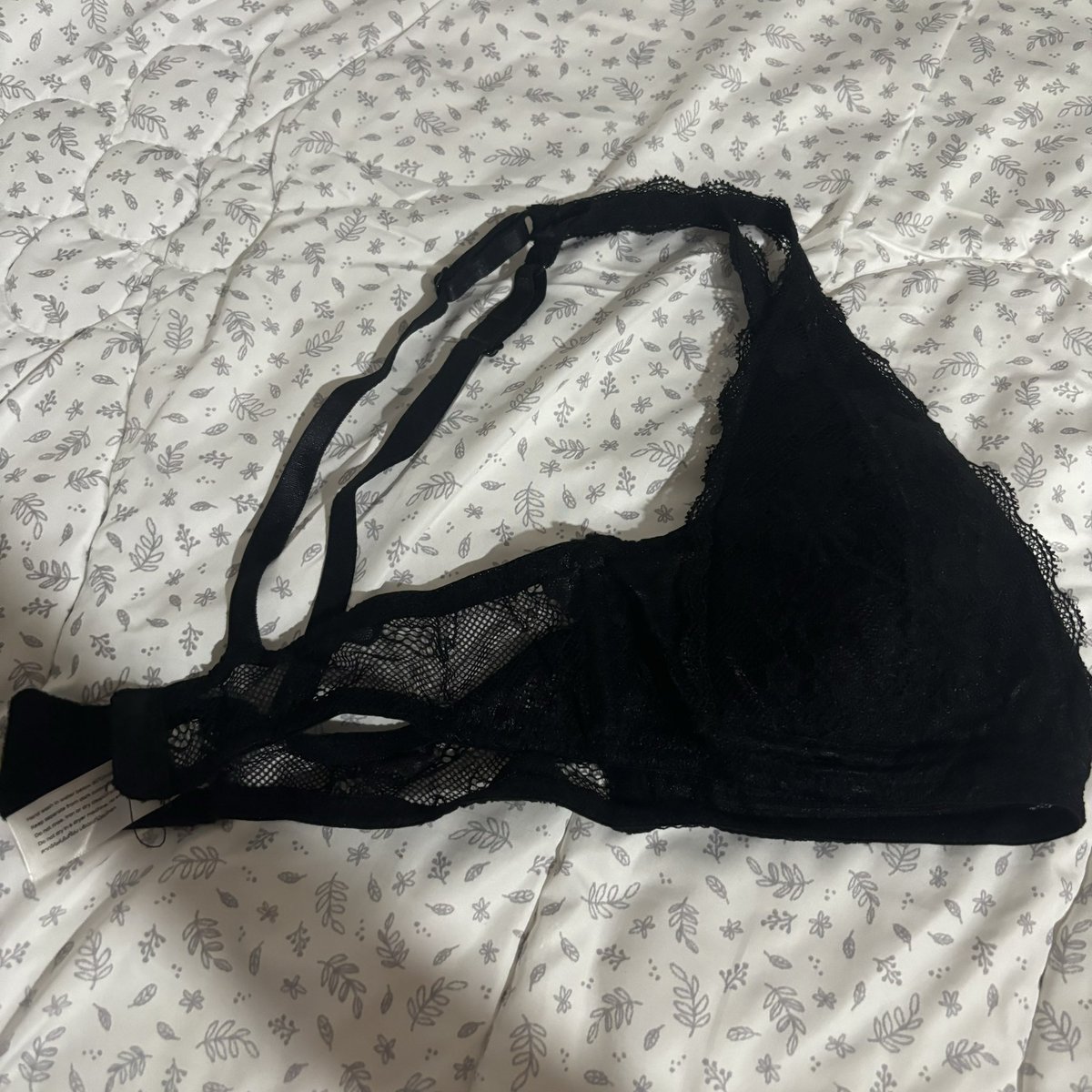 llmggie's tweet photo. #น้ำหอม Hug me tight (imur)
237 บาท oil 10 ml ลองที่ข้อมือ 2-3 ครั้ง
#ส่งต่อน้ำหอม #imur
Jollynn Joy Cotton Lace Bra
277 บาท ไซส์ S สีดำ ใส่ไป 2 ครั้ง ได้ถุงของแบรนด์
#ส่งต่อชุดชั้นใน #บรา #ส่งต่อเสื้อผ้ามือสอง
ส่งฟรีทั้งสองค่า https://t.co/Zft4WbDDbm