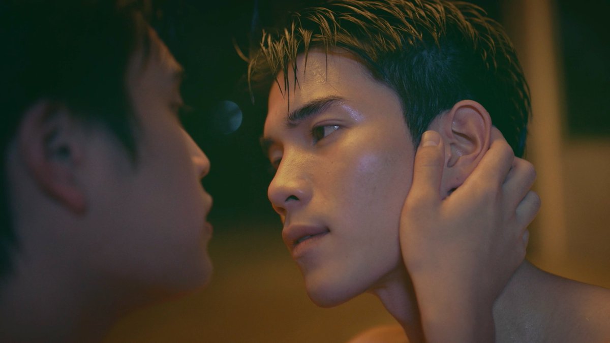 GMMTV's tweet photo. ❤️
#TicketToHeavenEP3
@gemini_ti @tawattannn https://t.co/J1G7kbDmMX