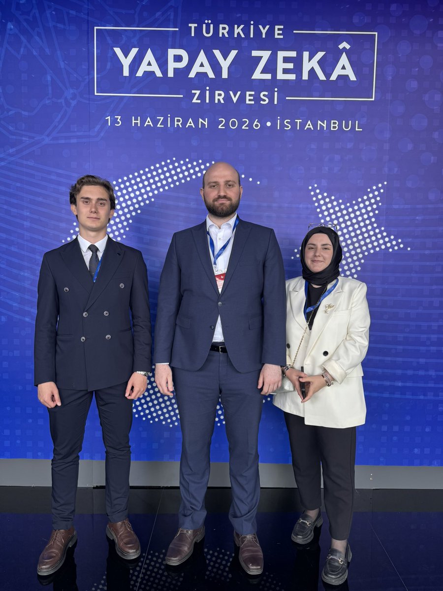 measikkutlu's tweet photo. 📍İstanbul

Cumhurbaşkanımız Sayın Recep Tayyip Erdoğan’ın teşrifleriyle gerçekleştirilen Ulusal Yapay Zekâ Vizyonumuzun paylaşıldığı Türkiye Yapay Zekâ Zirvesi’ne katılım sağladık. https://t.co/xBUa7FbnOG