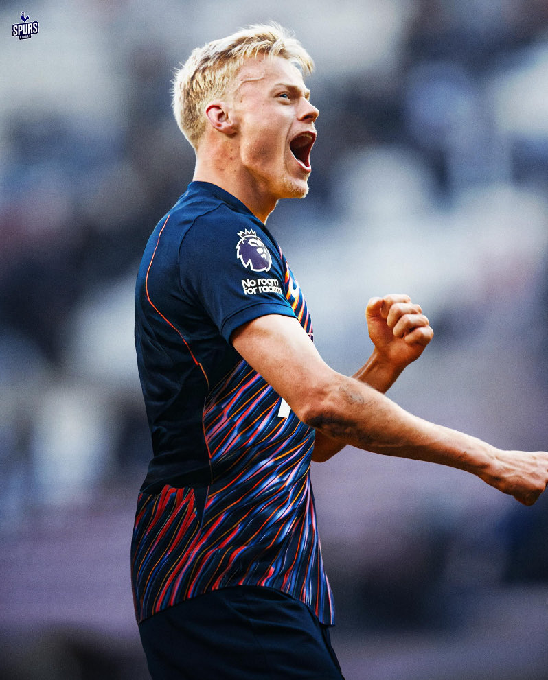 thfc_T_news's tweet photo. 🚨⚪️: Negotiations for Jan Paul Van Hecke to Tottenham continue after personal terms agreed days ago. 🇳🇱👀👀

- #THFC are pushing to get it done. 

Source: @FabrizioRomano 🥇 https://t.co/FXCcDNrHXs