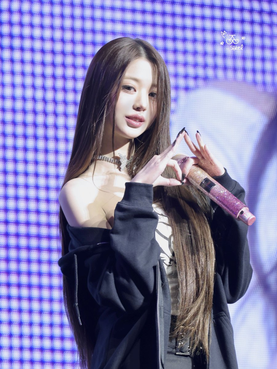 wy_sabel's tweet photo. 260612 SYD 🍒✌️
#아이브 #IVE #장원영 #JANGWONYOUNG #원영 #WONYOUNG #ウォニョン https://t.co/Nn1t3YpLiR