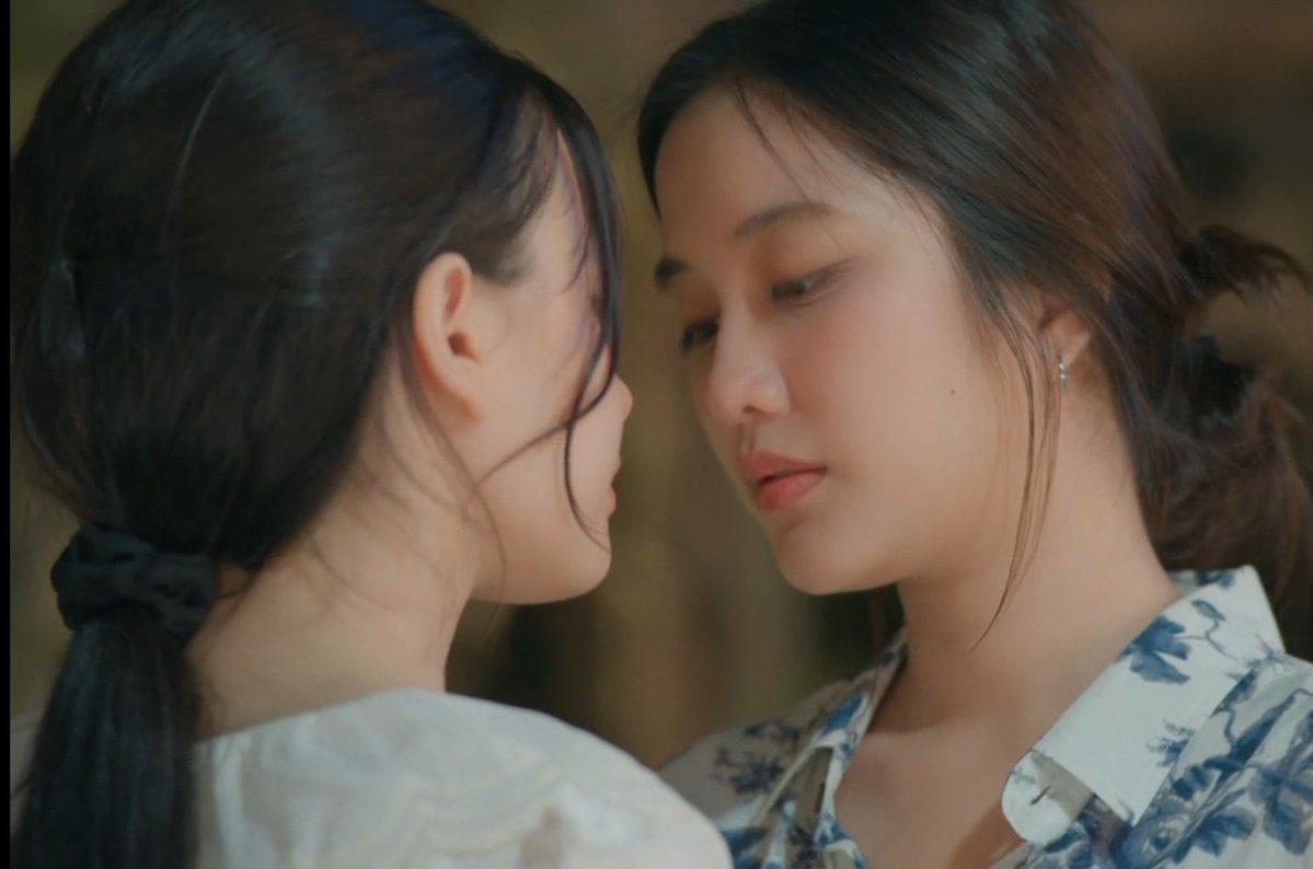 lesbocine's tweet photo. O 5° episódio de #TheAir já está disponível.

🔗 https://t.co/TPBq5BV25L 

#เสน่หาวาโยตอนที่5 https://t.co/gchZGSIK5z