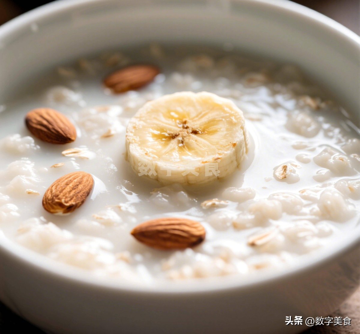 WestCloroxVote's tweet photo. Freshly made oatmeal with sliced bananas and a sprinkle of cinnamon for a cozy mid-morning pick-me-up ， https://t.co/Q6wJTOw64P