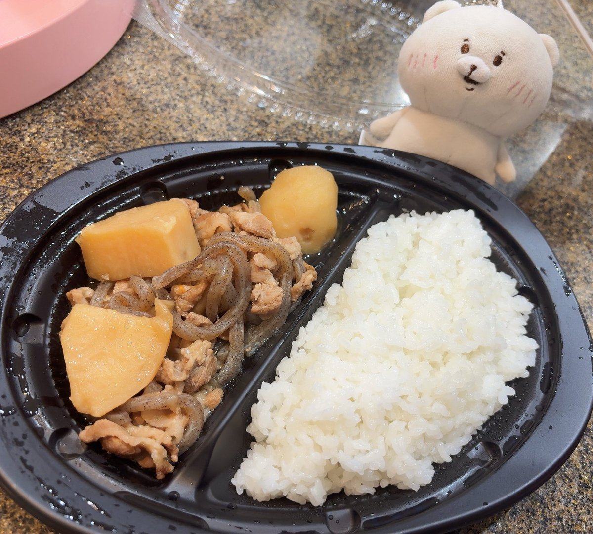 _potapota2's tweet photo. 終❕花嫁イベDay1、プロポズしに来てくれたりサプライズ婿になりに来てくれてありがとうございます🕊️

肉じゃが沁みた~~🥔

そして初めての初恋オリシャン、ぽんしてくれてうるとらありがとう(՞ ܸ.ˬ.ܸ ՞)🤍

感激うれしいたけ…✨✨

明日も花嫁！婿たちのお帰り待ってます◎ https://t.co/3RYuuojg8D