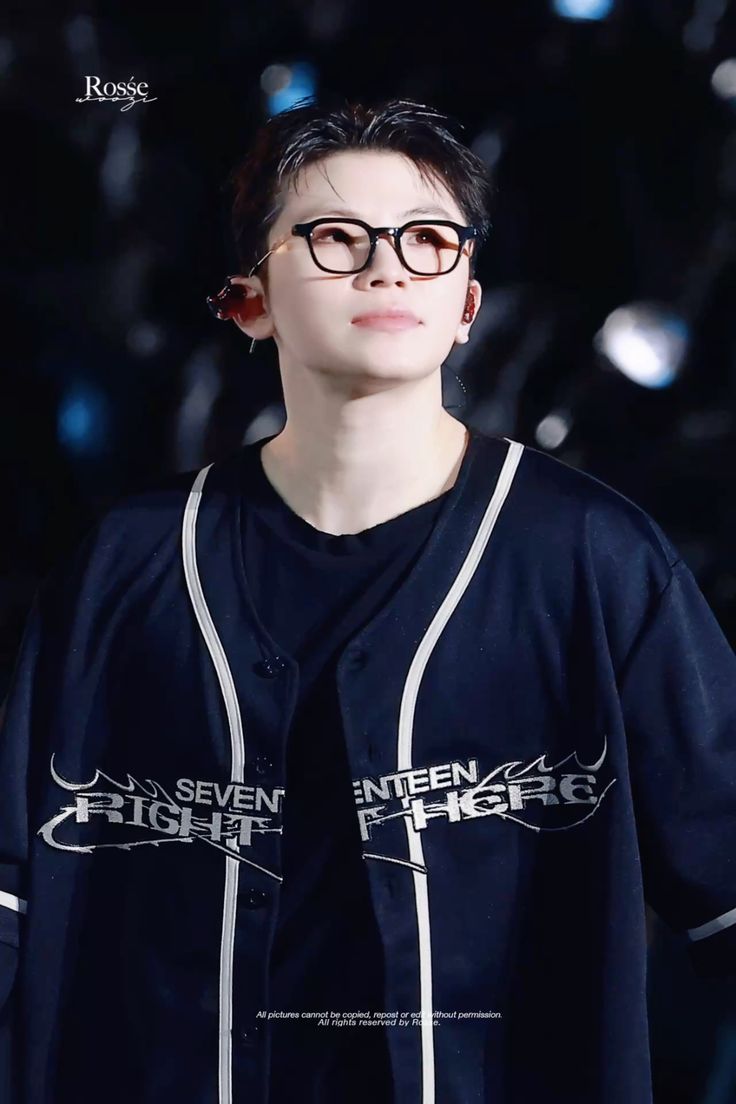 svtserving's tweet photo. 273 days until Woozi's return from military service. https://t.co/9UpbysZ6qb