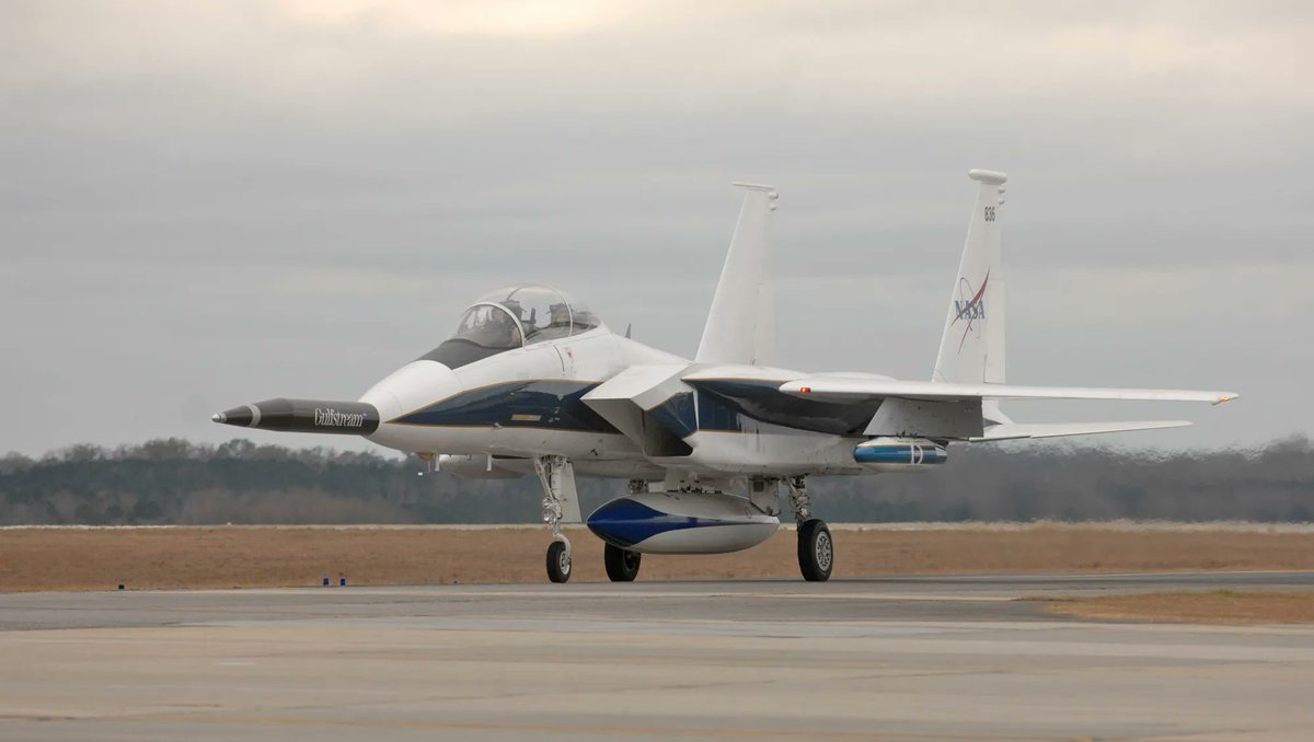 ToughSf's tweet photo. NASA's F-15B fitted with Quiet Spike, a sonic boom reduction technology developed alongside Gulfstream Aerospace. https://t.co/QSLoazREqA