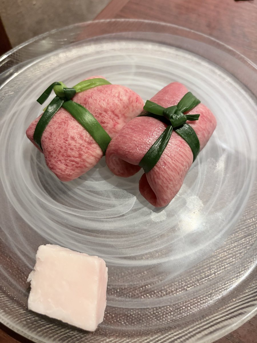 abey1192's tweet photo. 飯田橋の和牛焼肉とびうし。
めっちゃおいしかった！ https://t.co/VmFeVdgfrl