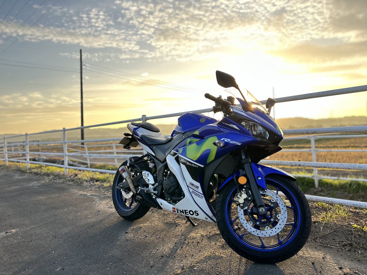 yzfmaimai25's tweet photo. 「次どこ走ろう？」をなくしたくて、ツーリング情報サイトを作りました🏍️💨
その名も「ツーリングコンパス」です！
 全国の絶景85スポット＋ギアレビュー、行き先ランダム選択機能もあります。
週末のプラン探しに使ってもらえたら嬉しい☺️
#ツーリングコンパス #ツーリング #バイク
https://t.co/5LxcFAJQRk
