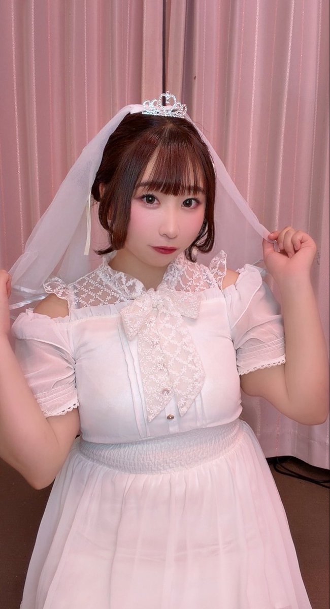 nako____k's tweet photo. 18:00-23:00までいますᐡ⸝⸝>  ̫ <⸝⸝ᐡ

2日目ウエディングイベント🙂‍↕️🤍

ナイトもあるのでお待ちしております🥺⭐️ https://t.co/Trg5eu3K5N