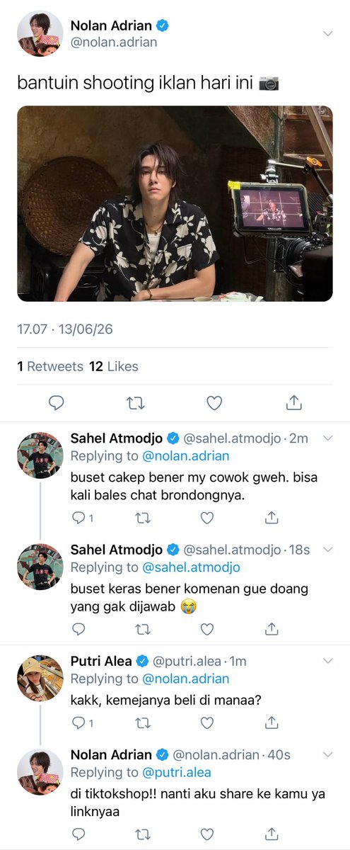 donsteacup's tweet photo. brondong dan kakak cantik
; skynani au

jadi gini rasanya jadi kakak cantik yang dikejar brondong clingy. https://t.co/UiyHMKfnaU