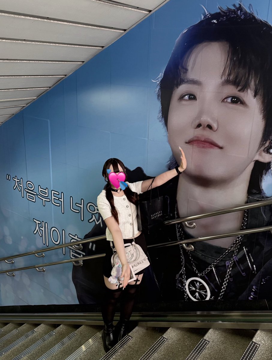 teplixd's tweet photo. ARIRANG in 釜山🇰🇷🩶
写真全然撮れなかったけどカッコよかった楽しかった幸せだった〜（ ;  ; ）
#BTS_ARİRANG_BUSAN https://t.co/sOrp1ZvYxt