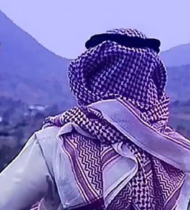 Alanod790's tweet photo. #مجموعة_الخواطر #خواطر_العنود 
شعور غريب 
لاشفت  أنا رده علـى حروفي وكلماتـه
جات  القصايـد تلاعبنـي وألاعبهـا #خواطر_وأقلام_تعبر https://t.co/s0ueJh2FRz