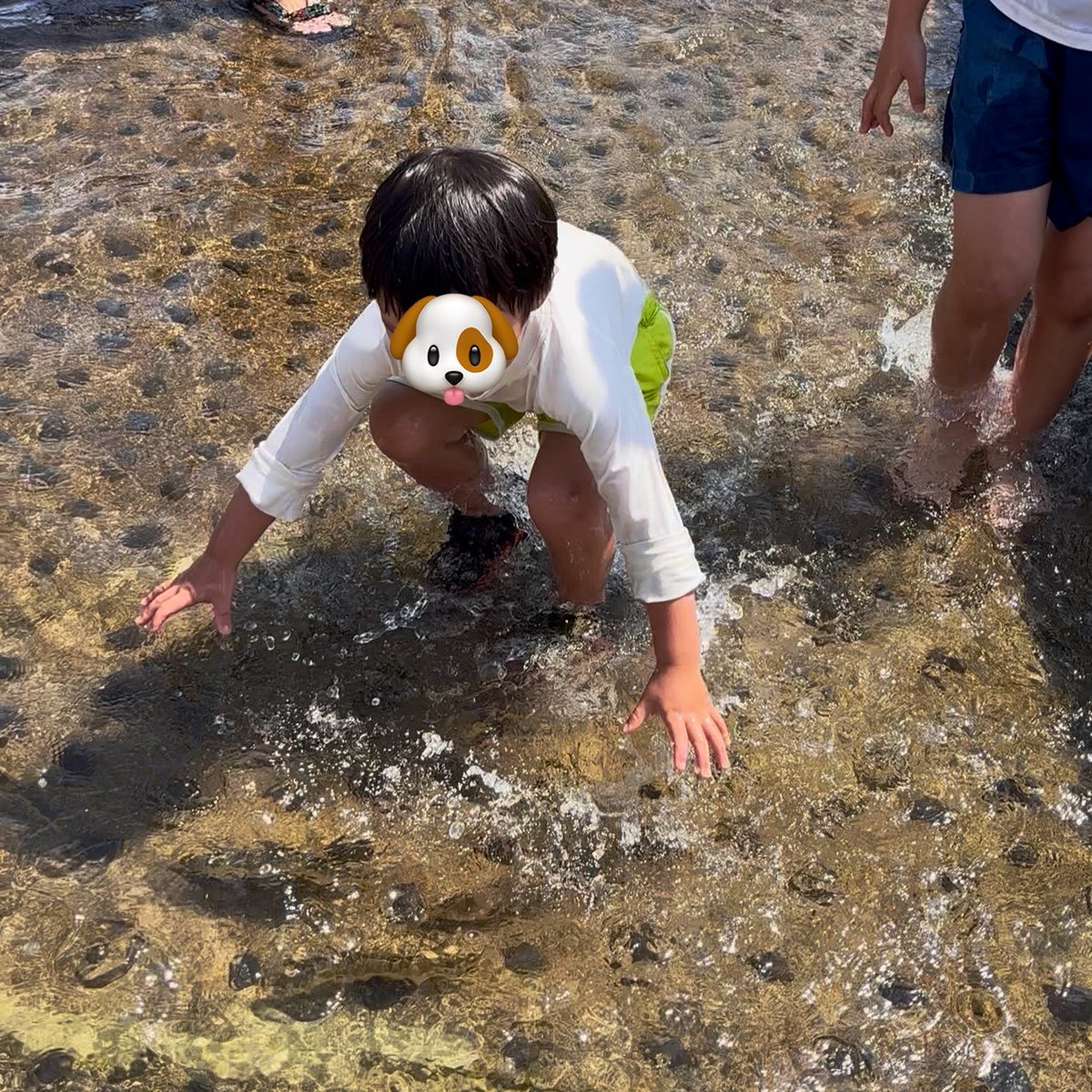 hetare_41's tweet photo. 今日は笛吹市の公園にて
車内ピクニックして、
魚の掴み取りして、焼いて食べて、
遊具で遊びまくりました🛝

暑くて疲れましたが
家族サービスは良き成績を収めることができました🫡笑 https://t.co/OpxlXRKmnX