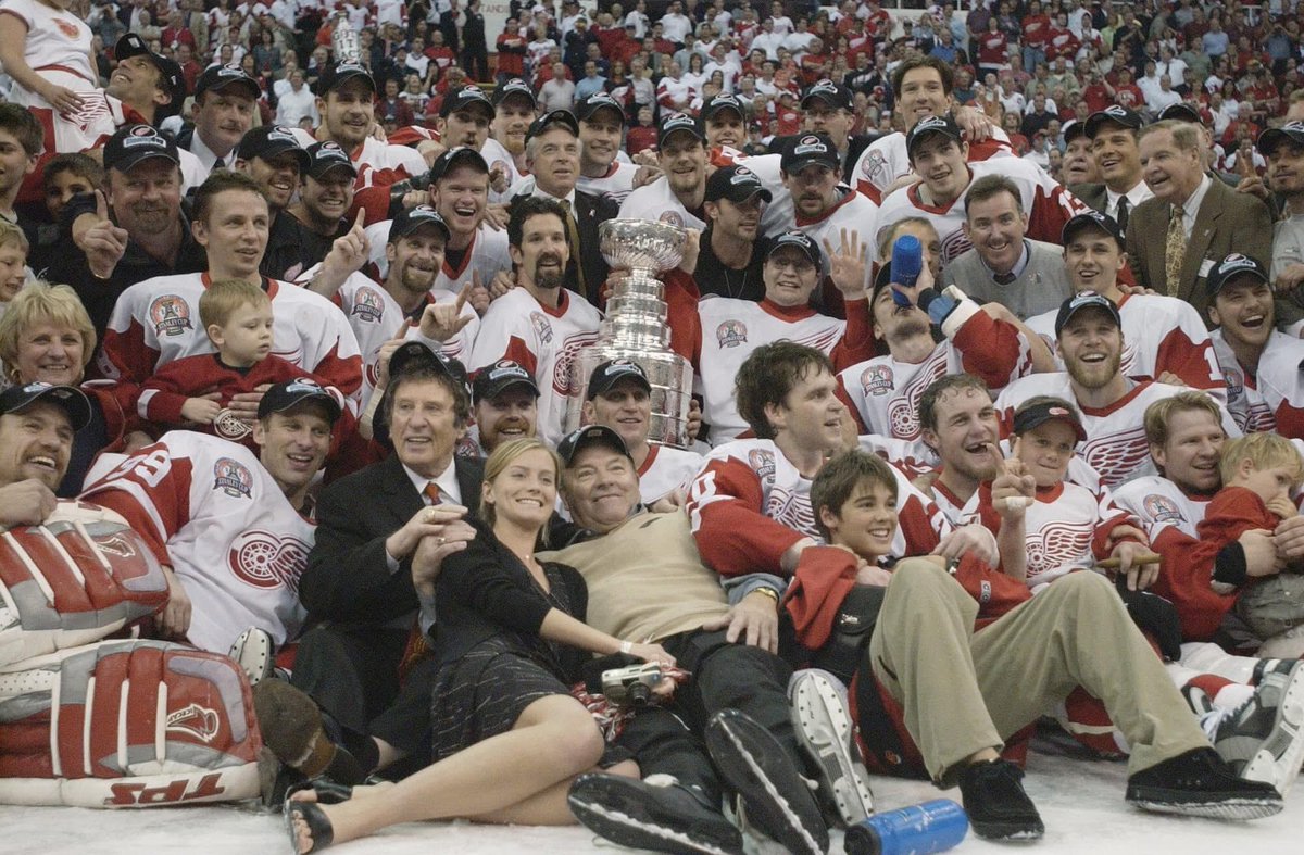BradGalli's tweet photo. On this day in 2002, the best hockey team ever won the Stanley Cup. 

The 2001-02 Detroit Red Wings had nine future Hall of Fame players and Scotty Bowman behind the bench. They won the Final in five games. https://t.co/j77cw3p4d0