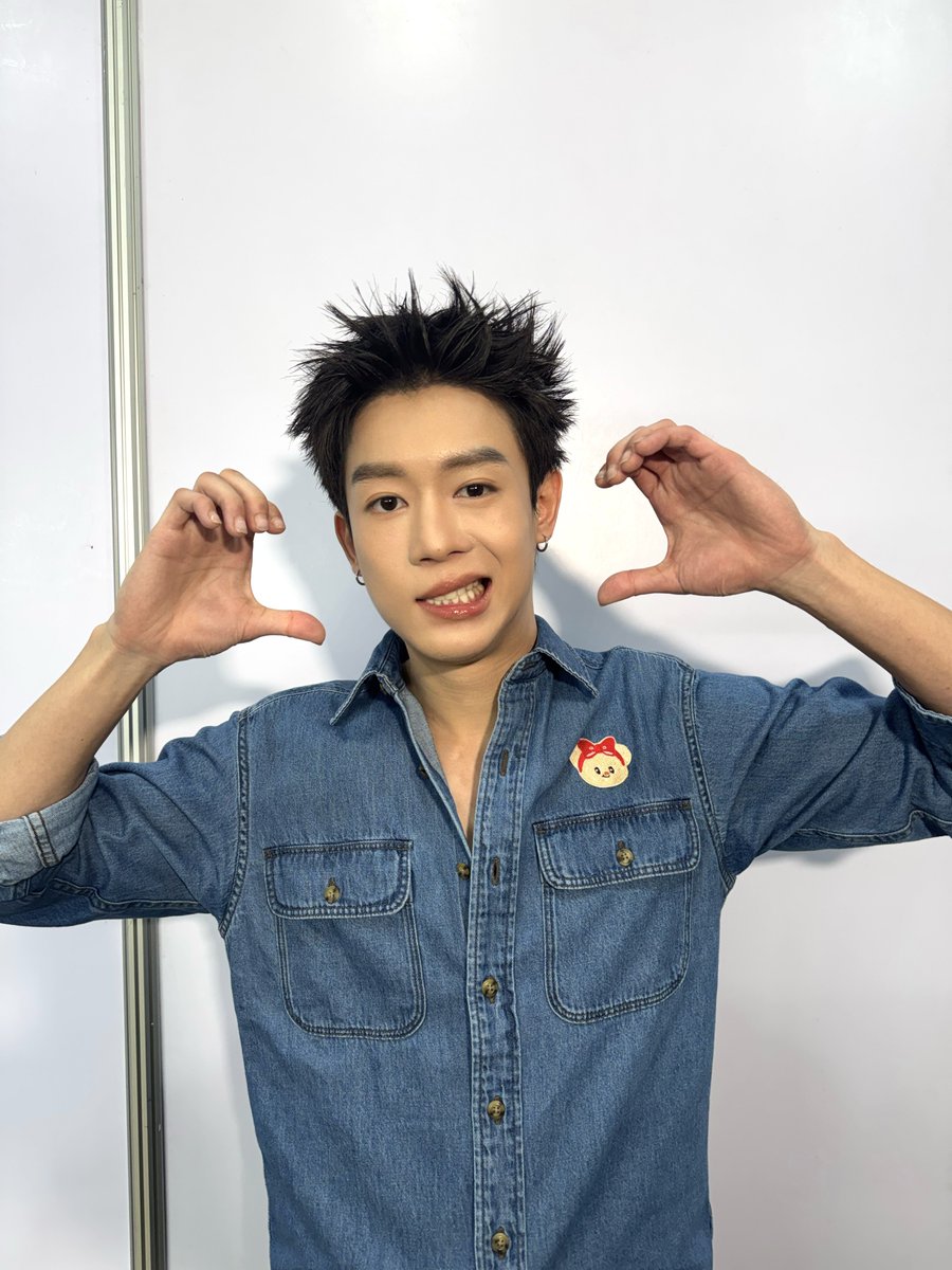 lookepeep's tweet photo. น้องเนยชวนพี่นิวมาแคมป์ปิ้งด้วยล่ะะ ตื่นเต้น ๆๆ >< พี่นิวจะร้องเพลงอะไรบ้างน้า รอดูเซอร์ไพร์สกันน.. !!

🏕️🌠🥞💭🧸🌲🌟👑🧚🏻‍♀️🌧️
BUTTERBEAR FAM MEETING NEWCHA
#พี่นิวแคมป์ปิ้งกับน้องเนย
#แคมป์ปิ้งกับน้องเนย
#2026ButterbearCampingClub
#NEWCHAYAPAK
#GELBOYS
#LOOKE https://t.co/X9rRSeRlic