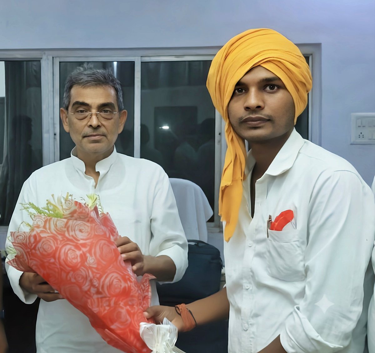 RavishAnna007's tweet photo. मेरे राजनीतिक आदर्श परम आदरणीय नेता श्री उपेंद्र कुशवाहा जी निर्विरोध पुनः राष्ट्रीय लोक मोर्चा के राष्ट्रीय अध्यक्ष पद पर निर्वाचित होने पर उन्हें  बहुत-बहुत बधाई एवं अनंत शुभकामनाए। 
@UpendraKushRLM @DeepakRLM @RoshanRajaKush https://t.co/rfQQY7ZJWx