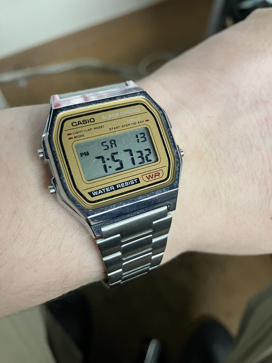 tshimoji's tweet photo. 暑い疲れたそんな日は、チープカシオデジタル https://t.co/5PaAvBtgLz