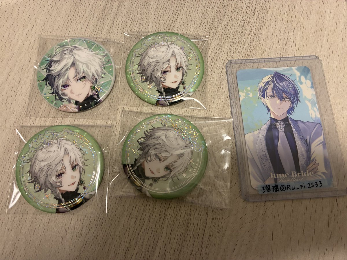 Ru_ri2533's tweet photo. 【交換】 にじさんじ Dytica 3rd Anniversary 缶バッジ コースター 特典 チェキ

譲)画像1~3枚目

求)同種IDカードの方

同種絵柄同士の交換
⚠️初回お取引プロカ必読
横浜駅手渡しまたは郵送(2枚~) https://t.co/OSafUFiTXg