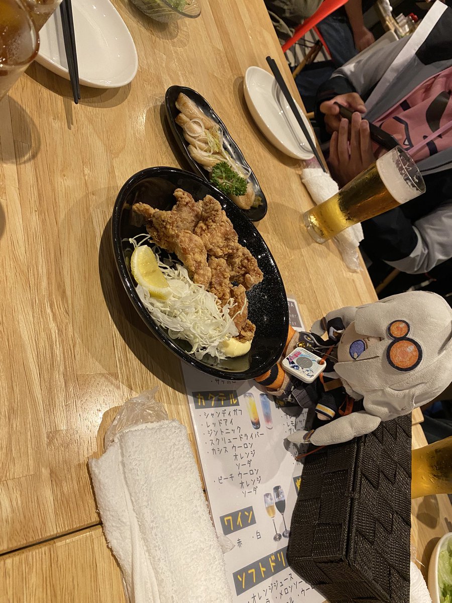 ookikou2000's tweet photo. 懇親会！😁
ウマー🤤🤤🤤 https://t.co/sFSvK9PrNj