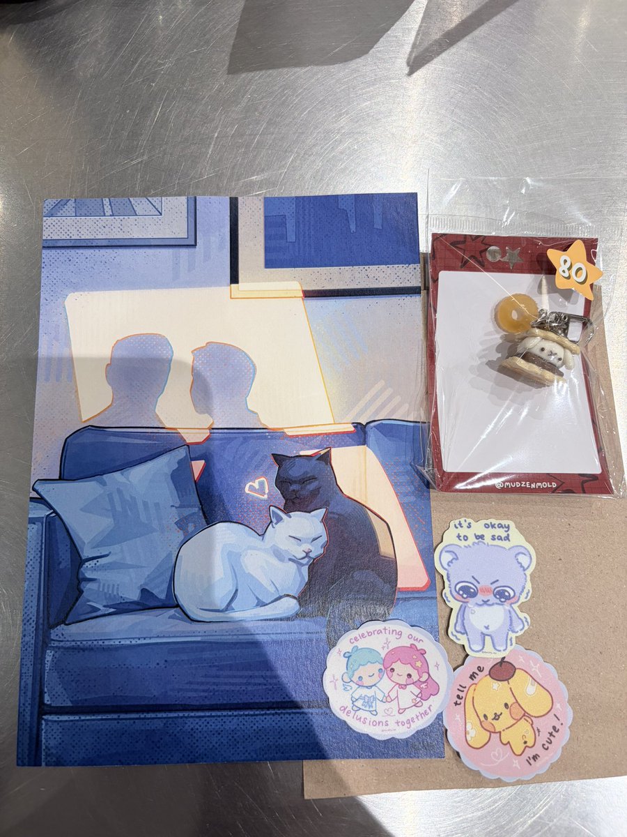 sehkibyooun's tweet photo. komiket pride haul!!! i was DEVASTATED when i found out the settphel balls were sold out 😭😭 almost broke down in front of the booth LMAOOO but is coo i got my merch (˶˃ ᵕ ˂˶) .ᐟ.ᐟ

@espasoldd @aikeeafurniture @sketchy_rae @limeIike https://t.co/8I5zQlsge8