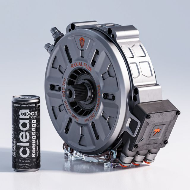 oprydai's tweet photo. Koenigsegg's tiny electric motor makes 335 HP and 443lb/ft of torque - indeed engineering is beautiful. https://t.co/OVygCudUoV