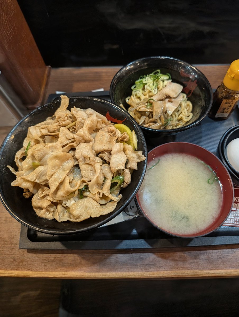 sugarTenga's tweet photo. ＃たんこうふメシ
すた丼 https://t.co/zYwiPhpvWZ
