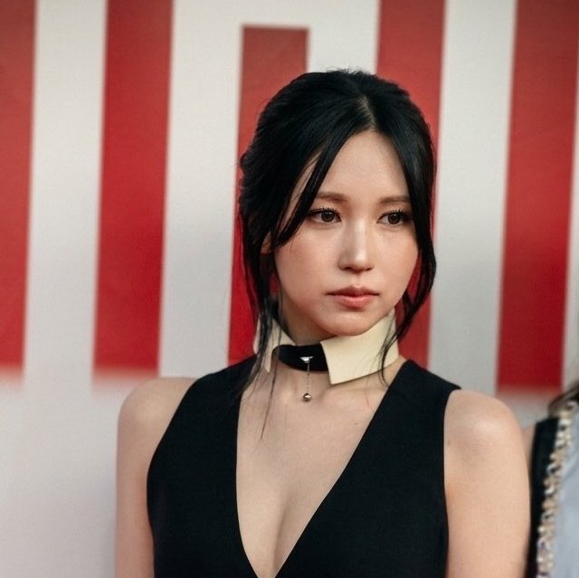 formina37's tweet photo. Mina x Japan music award.
The black hair really suits you https://t.co/1R1LkTWMI1