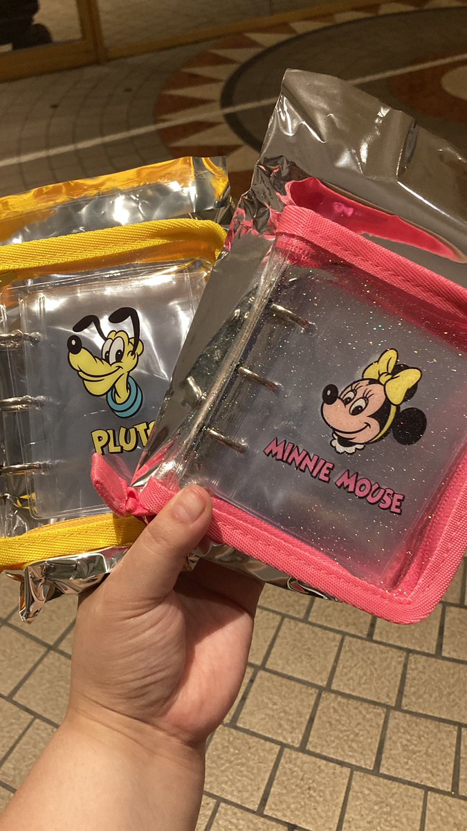 y_cccchan's tweet photo. 【交換】ディズニー ディズニーストア シークレットバインダー

譲 プルートorミニー

求 ミッキー

今イクスピアリで手渡しor郵送交換
お気軽にお声がけください。 https://t.co/ty4CFlSfBE