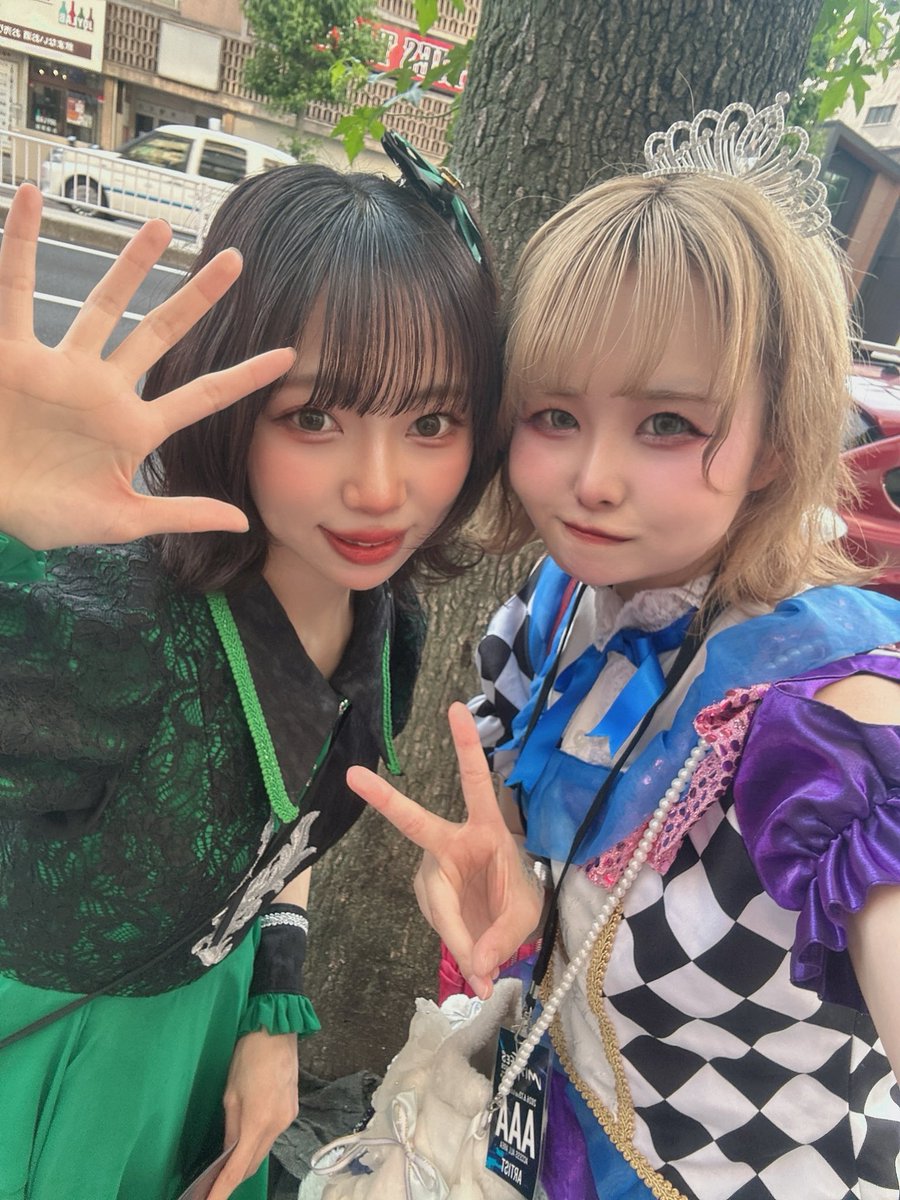LuvHz_7's tweet photo. 会えたよ、知らん間にじゃんけんも勝ってたわ、はっぴー💚 https://t.co/55HMhaKAwh