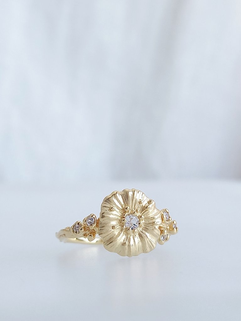 fuccosmiles's tweet photo. こころに花を𓂃🌼.*⁡

⁡⁡【Good day】ring.*･ﾟ⁡
⁡⁡
"⁡ゴキゲンなまいにちを⁡⁡⁡⁡過ごせますように。⁡"⁡

こころに花が咲く。
⁡まさにそんなような⁡よろこびに溢れる、⁡明るいenergyのリング。⁡

https://t.co/wADnSjcd3t https://t.co/nefsPQy45y