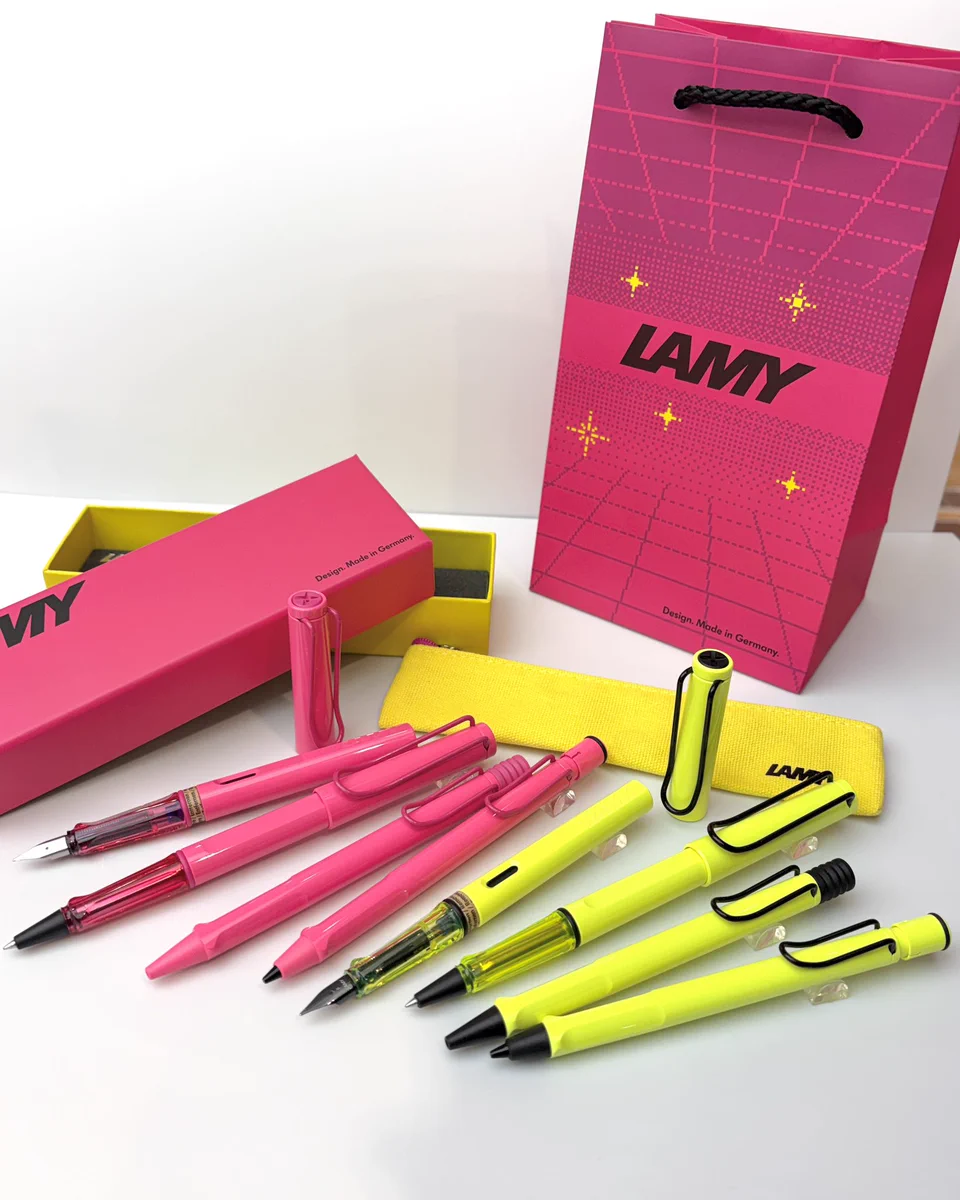 LOWENBRAU（レイベンブロイ）新品未使用ネオンサイン＆パブミラー ペレペンナなんばパークス店 on X: 