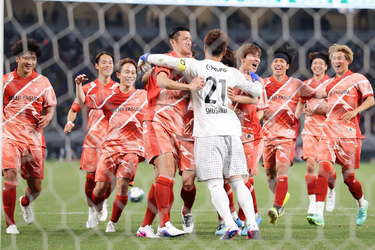 atlrs_official's tweet photo. #ＪリーグオールスターDAZNカップ　
Ｊ１ EASTは３位でフィニッシュ

アントラーズの選手たちも躍動し、笑顔と熱気に包まれた素晴らしい試合となりました🦌🔥 

選手・スタッフの皆さんお疲れさまでした！

#鹿島アントラーズ #antlers  
📸 ©J.LEAGUE https://t.co/wL6Uu1GSPz
