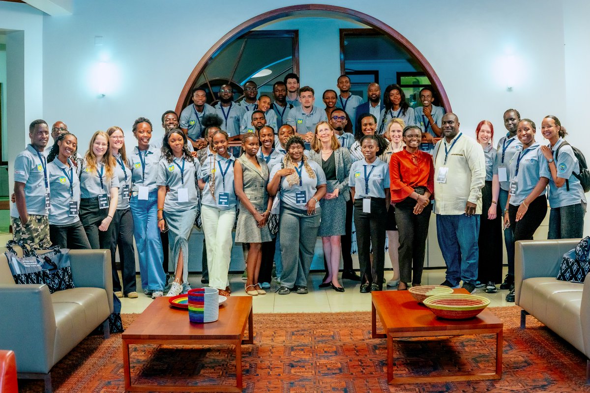 GermanyinRwanda's tweet photo. The Ambassador hosted a diverse group of students from #KemptenUniversity and @ULK_info, who are currently participating in the International Entrepreneurship Summer School in Kigali, organised by DSIK East Africa, #KemptenUniversity and @RwandaTrade. https://t.co/RJNkuRYA0N