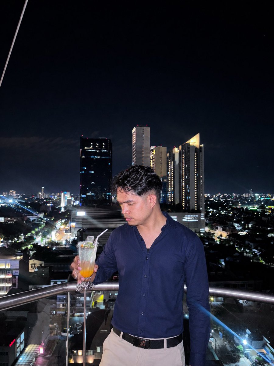 FadlyRezza888's tweet photo. 🥂🥂 https://t.co/ji548B8wSc