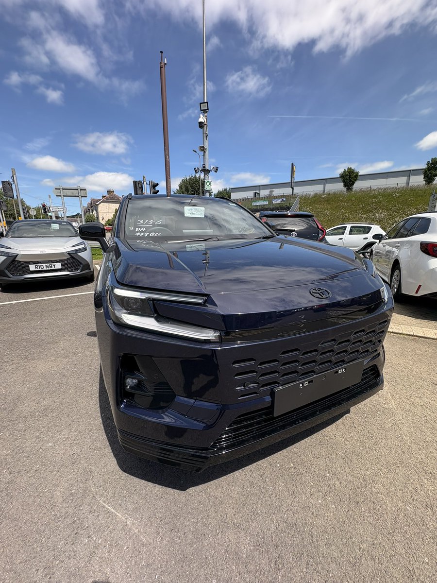 bhreading's tweet photo. Back to work - it’s a double new car day - new BZ4X Touring [EV] and the new RAV4 [PHEV] have both arrived for customer test drives and order books open - RAV4 availability limited. https://t.co/1KEBcvOJgn