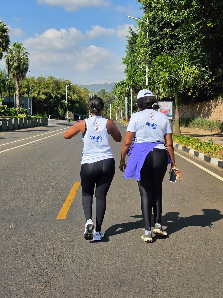 Umulisa_d's tweet photo. Great energy, great people and so much fun along the way. Looking forward to the next one! #RunForPeace
@KigaliMarathon https://t.co/MYJtEAwoMg