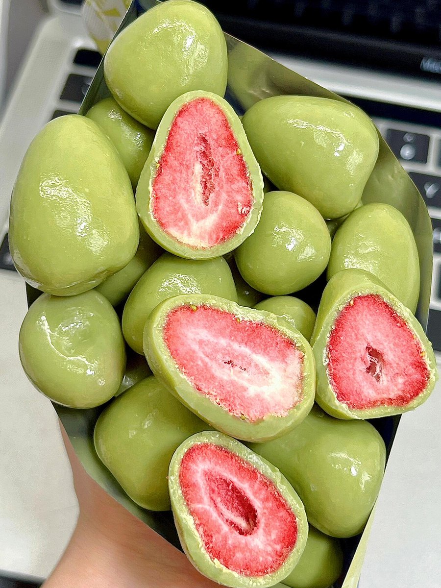 _WhenBoysss's tweet photo. Sharing my favorite crispy matcha cookies with you all  Perfect tea-time snack that’s addictive in one bite! Who’s trying some https://t.co/wfs1AS1SAr