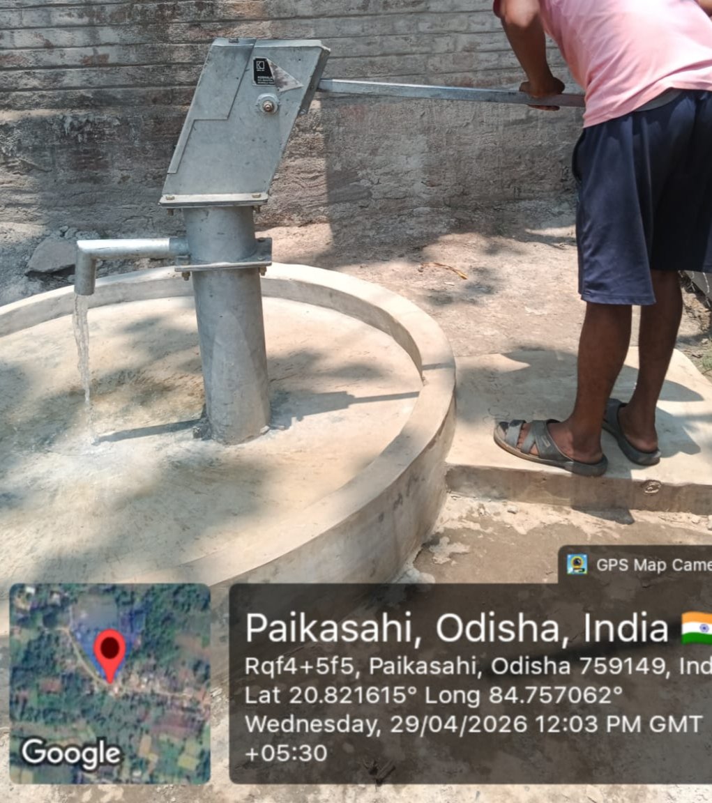 Athamallik51852's tweet photo. ଅନୁଗୋଳ ଜିଲ୍ଲା ଆଠମଲ୍ଲିକ ବ୍ଳକ @RWSS_Odisha ବିଭାଗରେ ଚାଲିଛି ମହା ଘଟାଲା। ପାଣି ବାହାରୁ ନଥିବା ନଳକୂପରେ ହେଣ���ଡ ପମ୍ପ ସେଟ୍ ଲଗେଇ ଡ୍ରାଏ ବୋରୱେଲ କାହାସ୍ୱର୍ଥରେ ମୋଟା ଅଙ୍କର ବିଲ ହେଉଛି। @BDOAthmallik ମହାଶୟଙ୍କ ଗୋଚରରେ ହେଉଛି କି? ଯଦି ହେଉଛି ବିଡ଼ିଓ ଙ୍କ ଭାଗ କେତେ ଅଛି? ଏହାର ଉଚ୍ଚ ସ୍ତରୀୟ ତଦନ୍ତ କରାଯାଉ । @angul_dm https://t.co/6LeRMY0anV